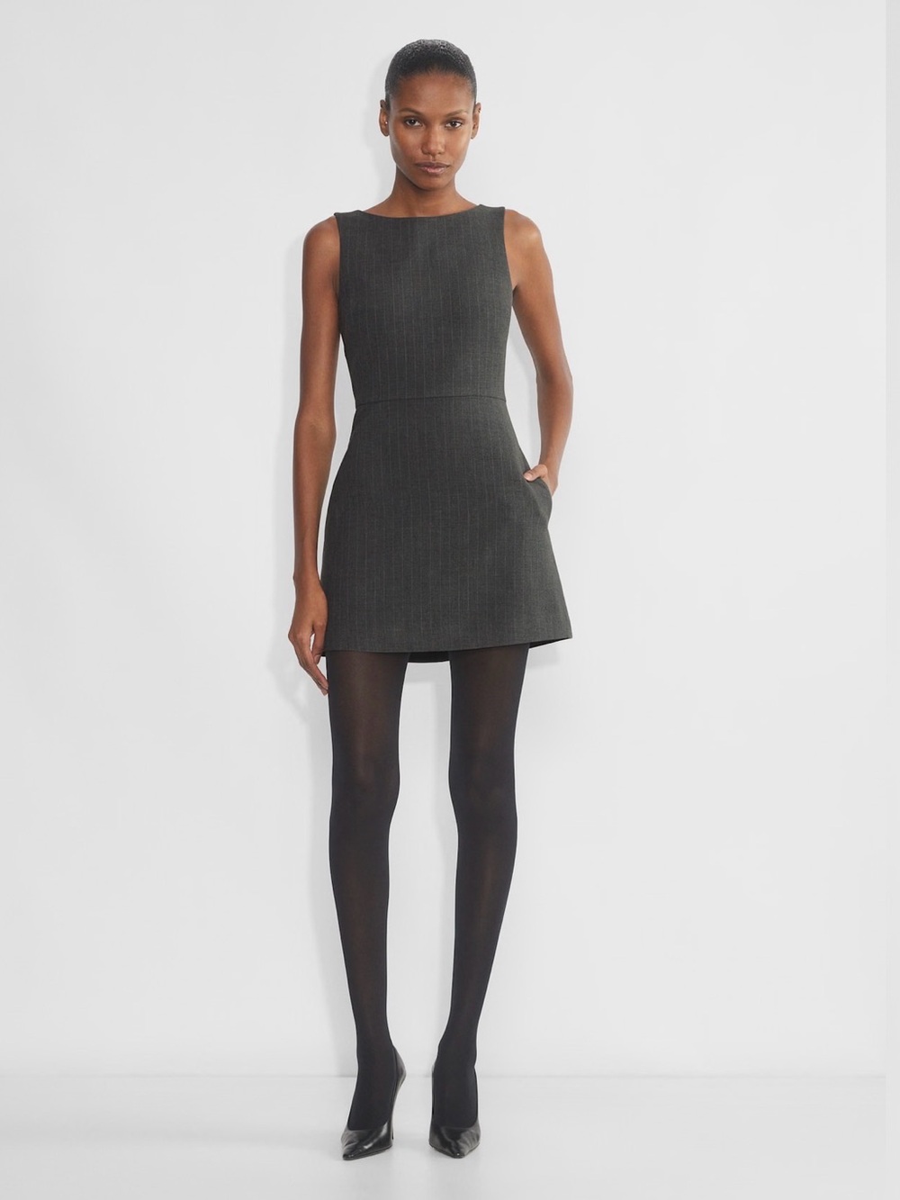 NWOT Aritzia Babaton Bond Dress